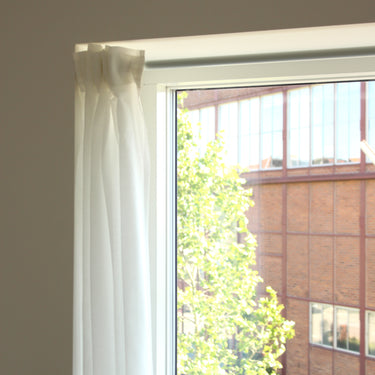 Curtain rod without drilling, 110-200 cm.